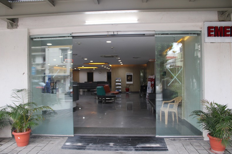 HOSPITAL ENTRANCE